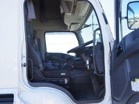 ISUZU Giga Trailer Head 2KG-EXD52CD 2021 247,000km_24