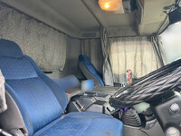 ISUZU Giga Refrigerator & Freezer Truck QKG-CYJ77A 2015 1,022,881km_31