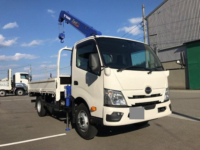 Dutro Truck (With 4 Steps Of Cranes)_1