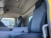 UD TRUCKS Quon Trailer Head QPG-GK5XAB 2016 671,308km_21