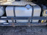 UD TRUCKS Quon Trailer Head QPG-GK5XAB 2016 671,308km_5
