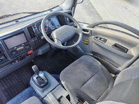 ISUZU Elf Carrier Car SKG-NPR85YN 2015 180,159km_24