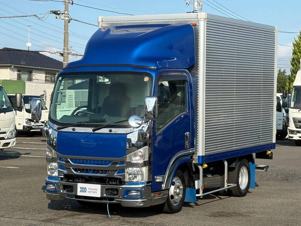 Elf Aluminum Van_1