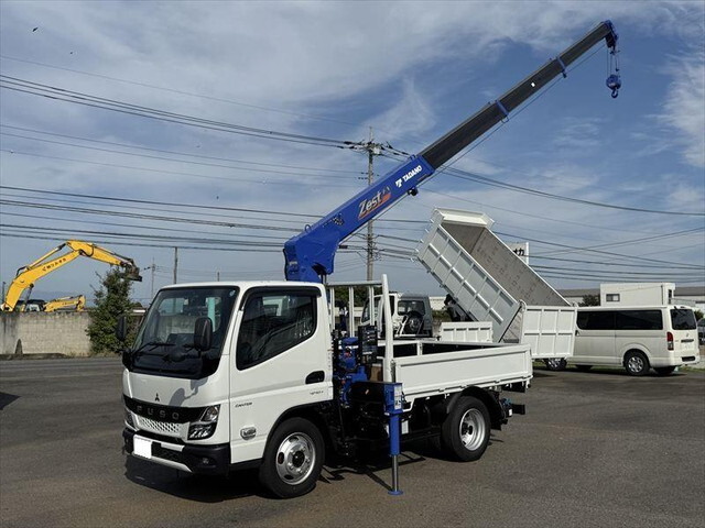 Canter Truck (With 4 Steps Of Cranes)_1