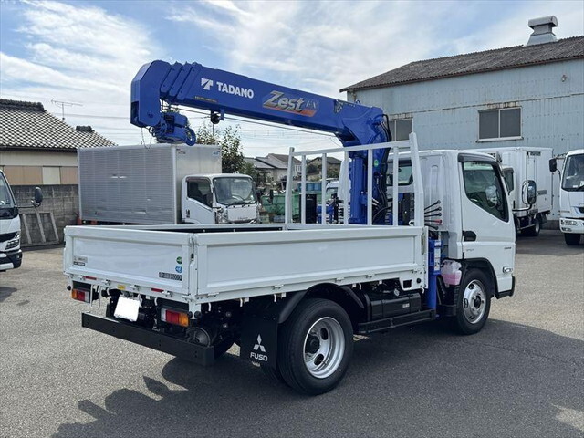 Canter Truck (With 4 Steps Of Cranes)_2