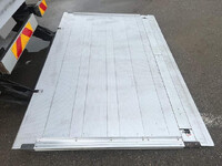 ISUZU Forward Aluminum Wing TKG-FRR90T2 2017 184,121km_11