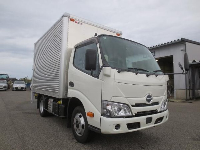 HINO Dutro Aluminum Van 2RG-XZC605M 2020 115,758km_1