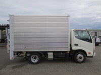 HINO Dutro Aluminum Van 2RG-XZC605M 2020 115,758km_8