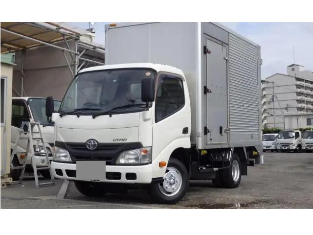 Toyoace Aluminum Van_1