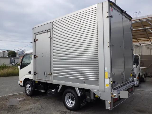 Toyoace Aluminum Van_2