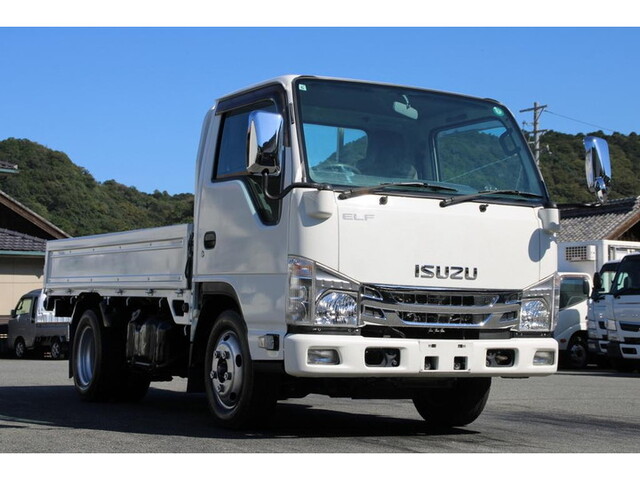 ISUZU Elf Flat Body TRG-NKR85A 2017 132,720km