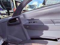 ISUZU Elf Aluminum Van TRG-NLR85AN 2018 210,014km_24