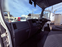 ISUZU Elf Aluminum Van TRG-NLR85AN 2018 210,014km_34