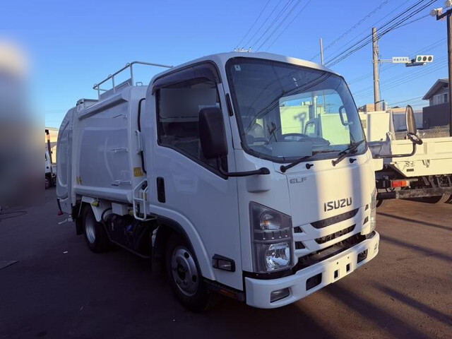 ISUZU Elf Garbage Truck 2RG-NMR88AN 2021 227,211km