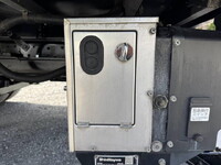 ISUZU Elf Refrigerator & Freezer Truck 2RG-NPR88YN 2021 197,608km_21