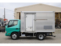 HINO Dutro Aluminum Van 2RG-XZU605M 2021 125,381km_10