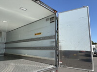 ISUZU Forward Refrigerator & Freezer Truck TKG-FRR90T2 2015 402,000km_16