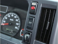 ISUZU Elf Panel Van TPG-NHR85AN 2016 51,845km_21