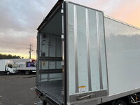 MITSUBISHI FUSO Canter Refrigerator & Freezer Truck TPG-FEB50 2019 91,750km_17