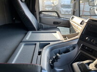 UD TRUCKS Quon Panel Wing 2PG-CG5CA 2021 722,000km_15