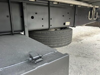 ISUZU Giga Aluminum Wing QKG-CYJ77B 2017 334,000km_16