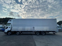 ISUZU Giga Aluminum Wing QKG-CYJ77B 2017 334,000km_4