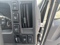 ISUZU Elf Panel Van 2RG-NLR88AN 2020 299,434km_37