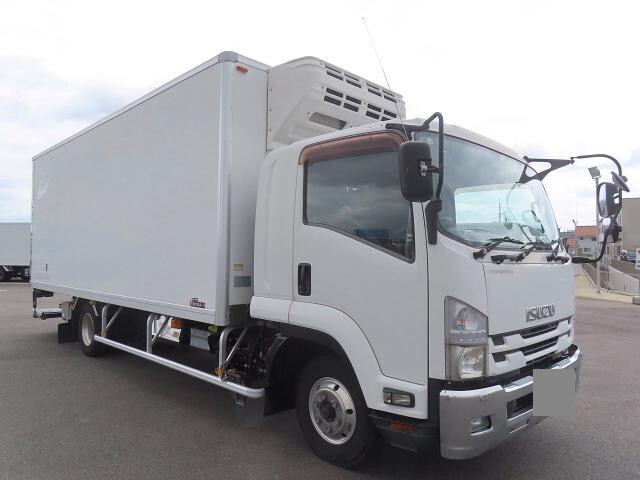 ISUZU Forward Refrigerator & Freezer Truck TKG-FRR90T2 2014 533,500km_1