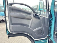 ISUZU Elf Aluminum Van TRG-NMR85AN 2018 281,400km_29
