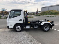 MITSUBISHI FUSO Canter Container Carrier Truck 2RG-FBAV0 2023 5,000km_5
