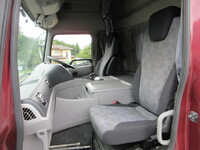 UD TRUCKS Quon Trailer Head QKG-GK5XAB 2013 293,870km_14