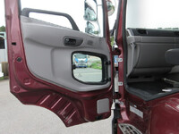 UD TRUCKS Quon Trailer Head QKG-GK5XAB 2013 293,870km_16