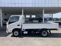 HINO Dutro Flat Body TPG-XZU605M 2017 48,221km_4