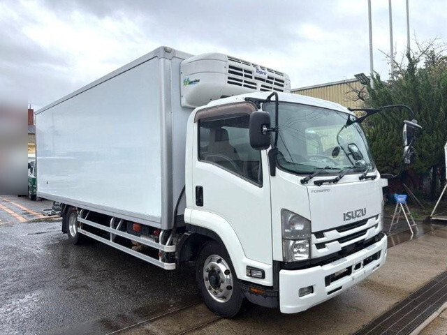 ISUZU Forward Refrigerator & Freezer Truck 2PG-FTR90V2 2019 326,550km