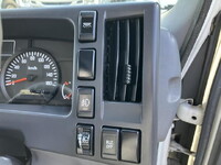 ISUZU Elf Bottle Van TKG-NLR85N 2012 51,659km_23
