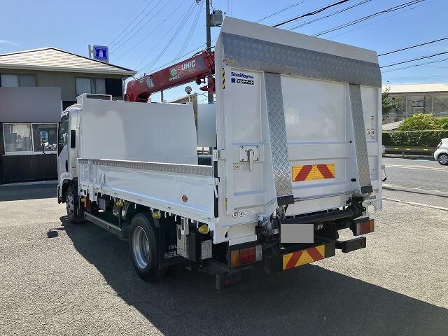 Elf Truck (With 4 Steps Of Cranes)_2