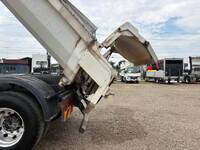 UD TRUCKS Quon Dump QKG-CW5XL 2015 170,000km_12