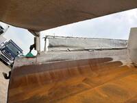 UD TRUCKS Quon Dump QKG-CW5XL 2015 170,000km_9