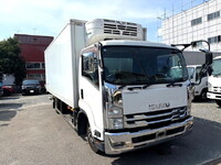 ISUZU Forward Refrigerator & Freezer Truck TKG-FRR90S2 2017 421,300km_3