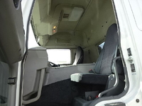 MITSUBISHI FUSO Super Great Trailer Head QPG-FP64VDR 2016 490,000km_33