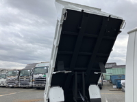 ISUZU Elf Dump KR-NKR81ED 2004 111,491km_22