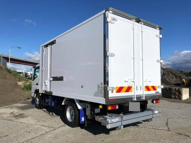 Canter Refrigerator & Freezer Truck_2